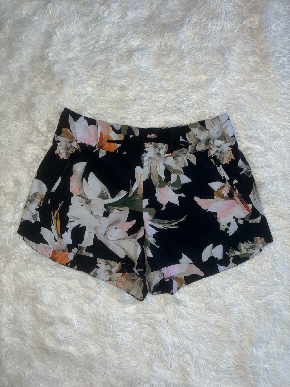 Athleta Floral Shorts Size 6 - Black Multicolor